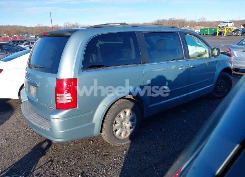 Photo 4 of 2009 Chrysler Town & COUNTRY LX (VIN 2A8HR44E39R512675)
