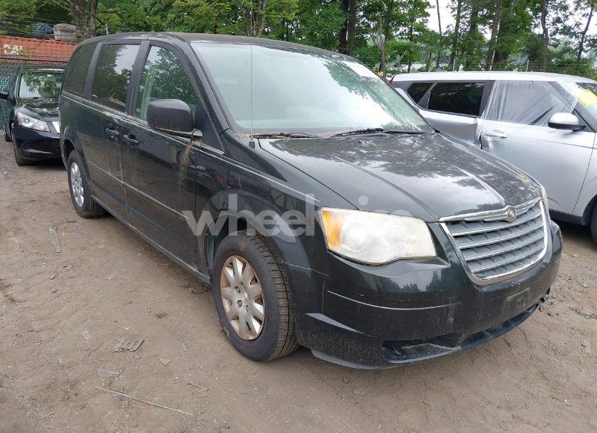2009 Chrysler Town & COUNTRY LX (VIN 2A8HR44E39R567255) main photo