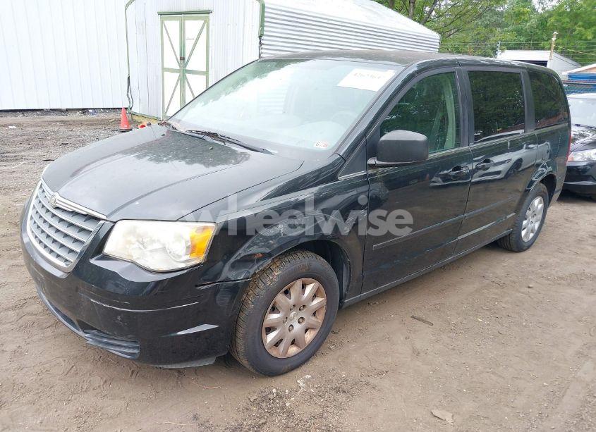 Photo 2 of 2009 Chrysler Town & COUNTRY LX (VIN 2A8HR44E39R567255)
