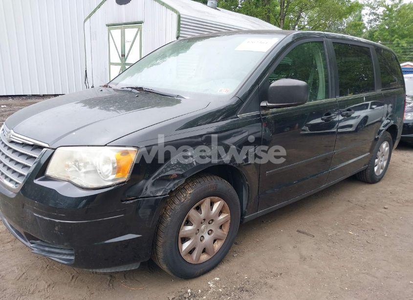 Photo 6 of 2009 Chrysler Town & COUNTRY LX (VIN 2A8HR44E39R567255)