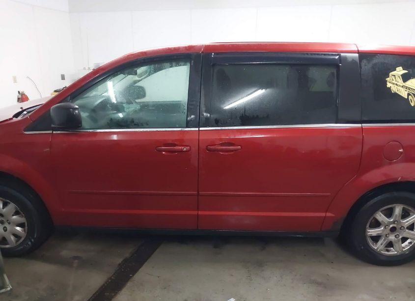 Photo 15 of 2009 Chrysler Town & COUNTRY LX (VIN 2A8HR44E49R528996)