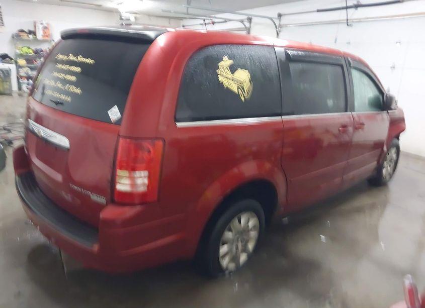 Photo 4 of 2009 Chrysler Town & COUNTRY LX (VIN 2A8HR44E49R528996)