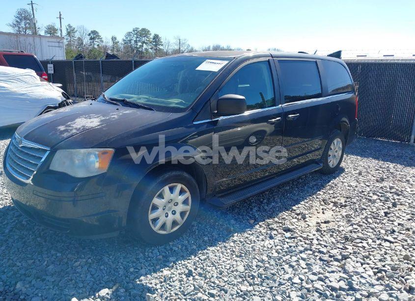 Photo 2 of 2009 Chrysler Town & COUNTRY LX (VIN 2A8HR44E49R689977)