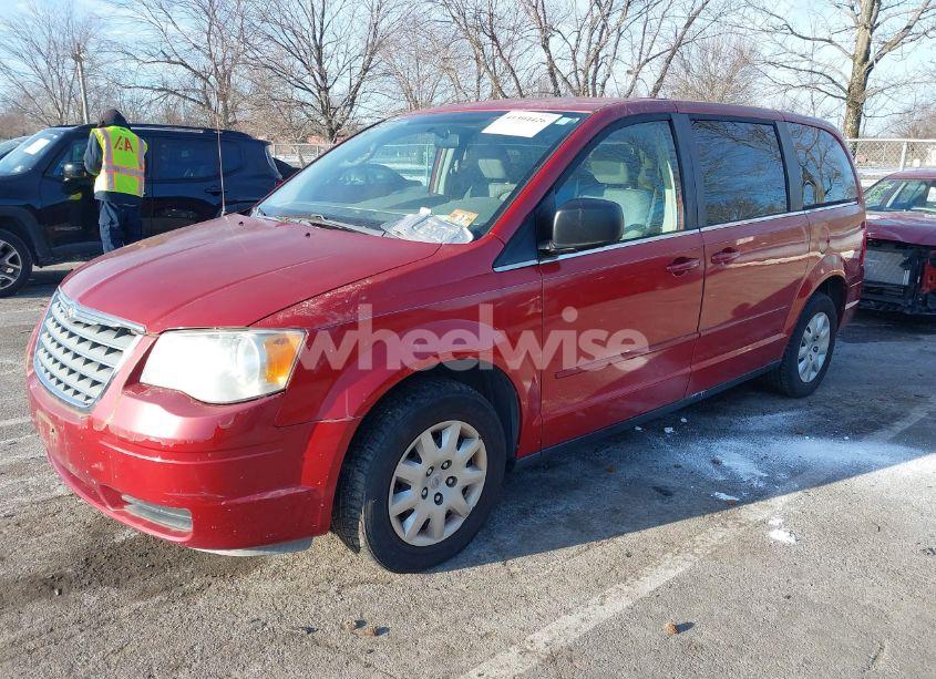 Photo 2 of 2009 Chrysler Town & COUNTRY LX (VIN 2A8HR44E59R547377)