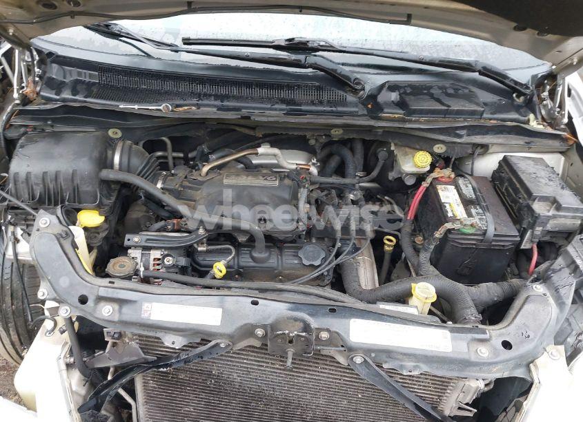 Photo 10 of 2009 Chrysler Town & COUNTRY LX (VIN 2A8HR44E59R570092)