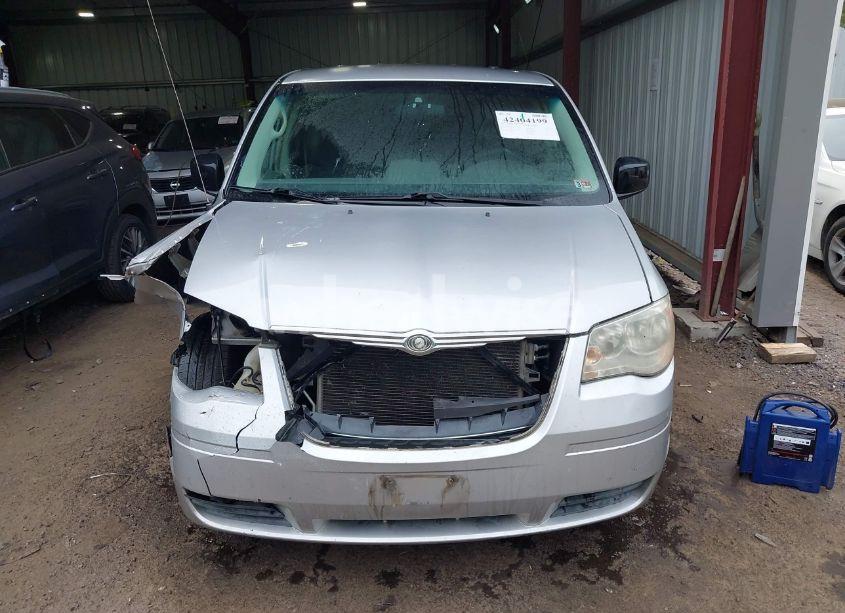 Photo 12 of 2009 Chrysler Town & COUNTRY LX (VIN 2A8HR44E59R570092)