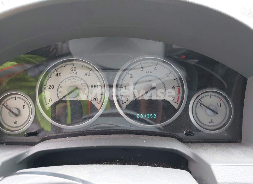 Photo 7 of 2009 Chrysler Town & COUNTRY LX (VIN 2A8HR44E59R570092)