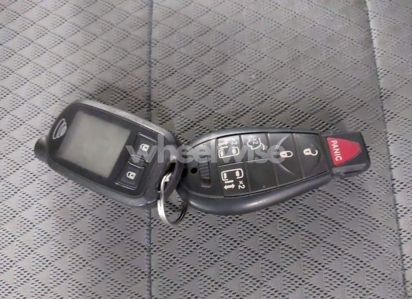 Photo 11 of 2009 Chrysler Town & COUNTRY LX (VIN 2A8HR44E79R683493)