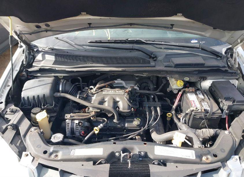 Photo 10 of 2009 Chrysler Town & COUNTRY LX (VIN 2A8HR44E89R527348)