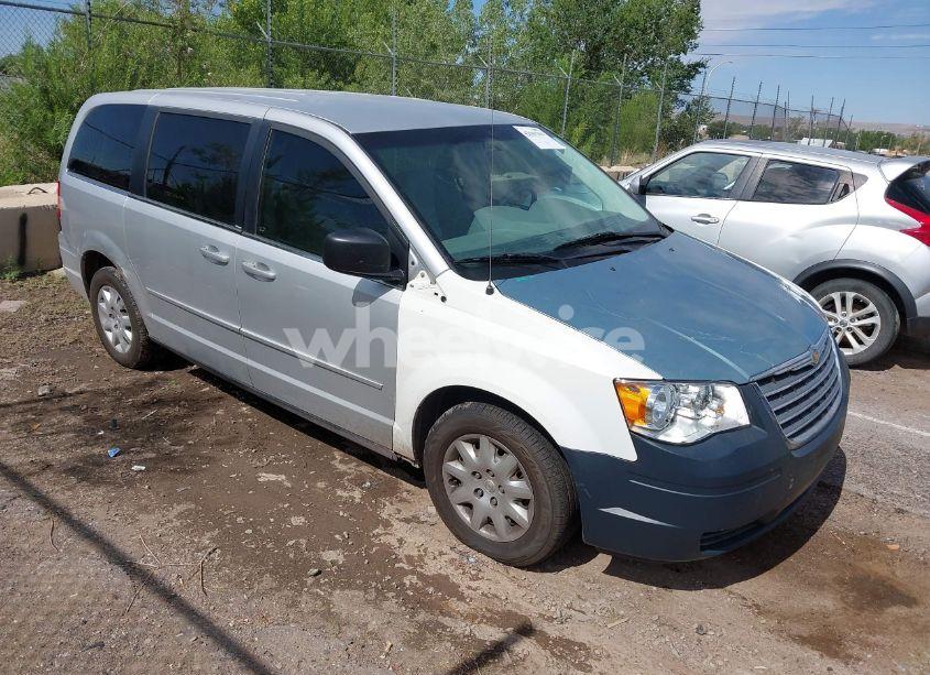 2009 Chrysler Town & COUNTRY LX (VIN 2A8HR44E89R630611) main photo