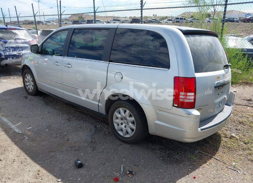 Photo 3 of 2009 Chrysler Town & COUNTRY LX (VIN 2A8HR44E89R630611)