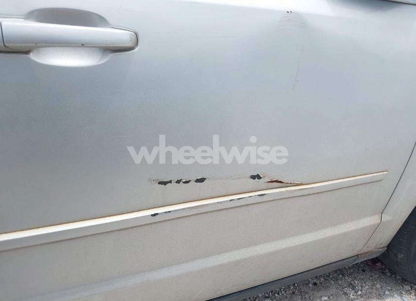 Photo 6 of 2009 Chrysler Town & COUNTRY LX (VIN 2A8HR44E99R542621)