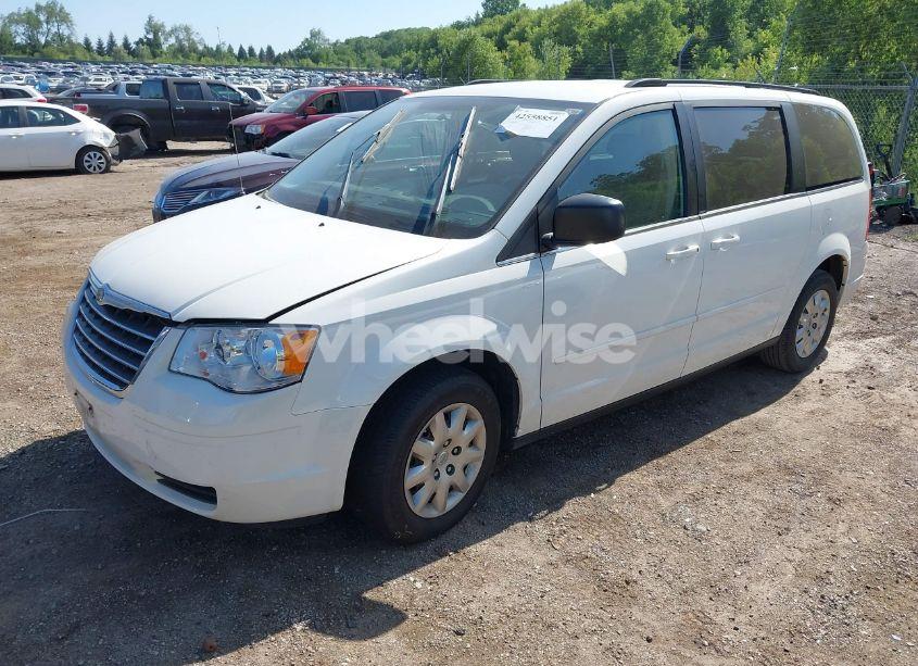 Photo 2 of 2009 Chrysler Town & COUNTRY LX (VIN 2A8HR44E99R616054)