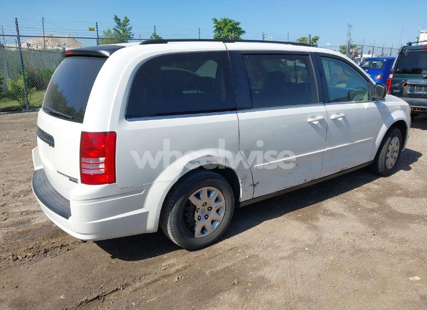 Photo 4 of 2009 Chrysler Town & COUNTRY LX (VIN 2A8HR44E99R616054)