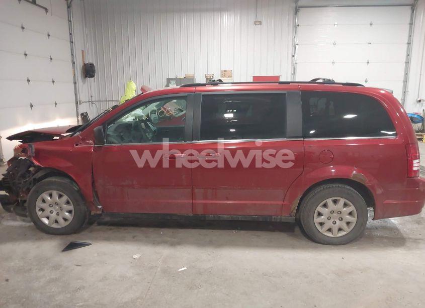 Photo 14 of 2009 Chrysler Town & COUNTRY LX (VIN 2A8HR44E99R652939)