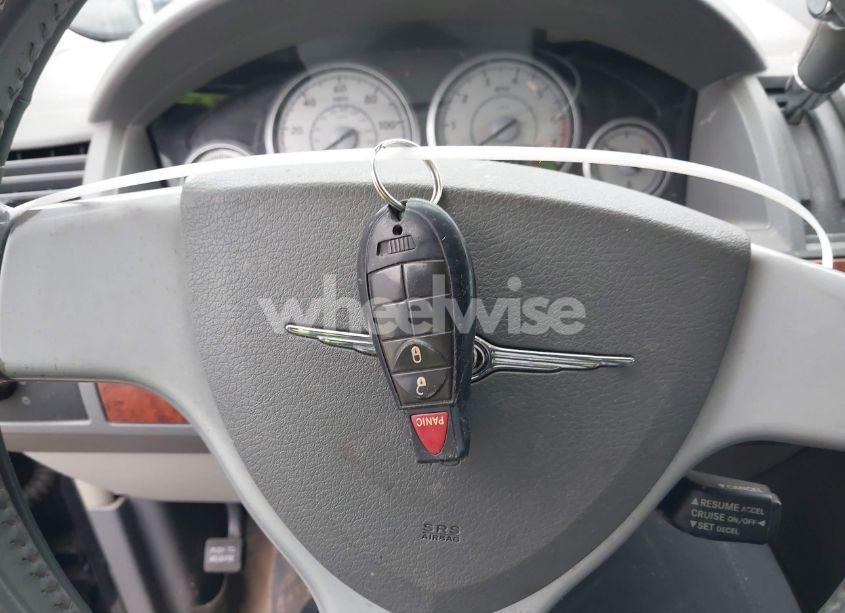 Photo 11 of 2008 Chrysler Town & COUNTRY LX (VIN 2A8HR44H08R634404)