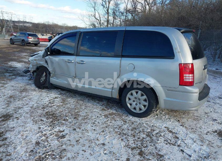 Photo 3 of 2008 Chrysler Town & COUNTRY LX (VIN 2A8HR44H08R831525)