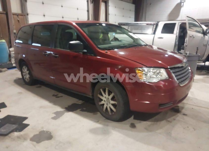 2008 Chrysler Town & COUNTRY LX (VIN 2A8HR44H18R643211) main photo