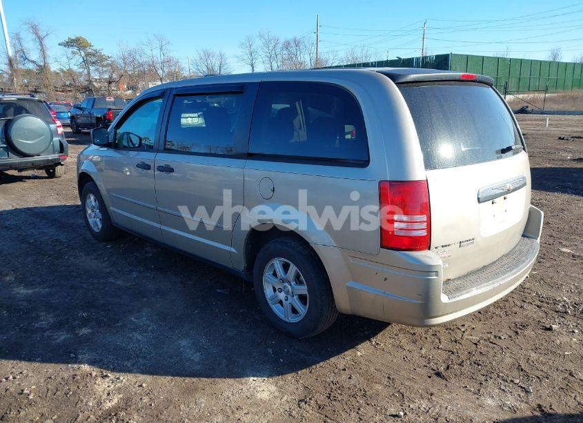 Photo 3 of 2008 Chrysler Town & COUNTRY LX (VIN 2A8HR44H18R724984)