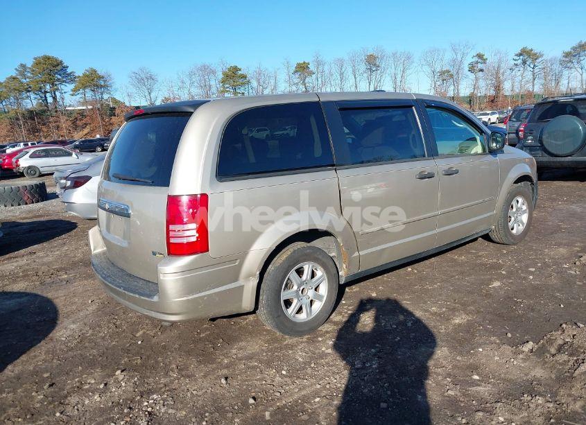Photo 4 of 2008 Chrysler Town & COUNTRY LX (VIN 2A8HR44H18R724984)