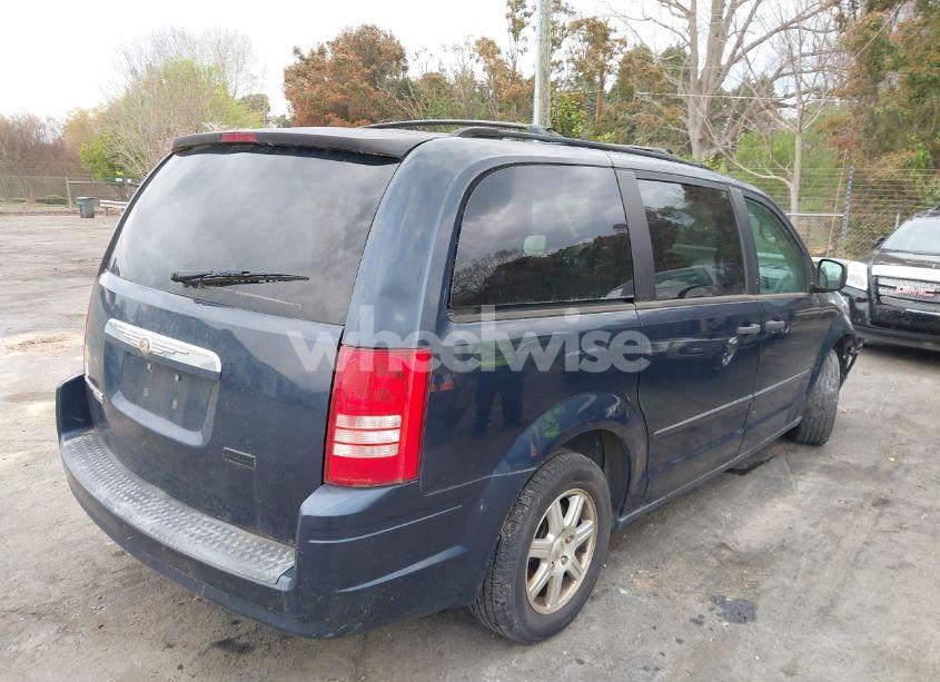 Photo 4 of 2008 Chrysler Town & COUNTRY LX (VIN 2A8HR44H28R114978)