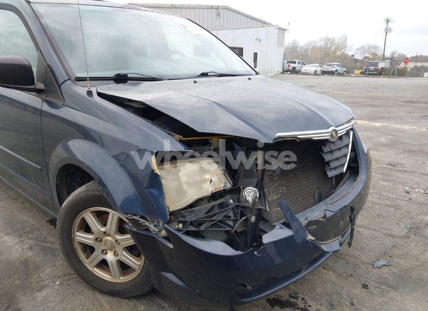 Photo 6 of 2008 Chrysler Town & COUNTRY LX (VIN 2A8HR44H28R114978)