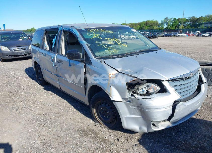 2008 Chrysler Town & COUNTRY LX (VIN 2A8HR44H28R628524) main photo
