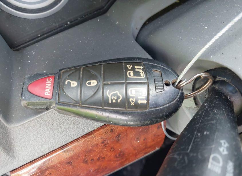 Photo 11 of 2008 Chrysler Town & COUNTRY LX (VIN 2A8HR44H38R756917)