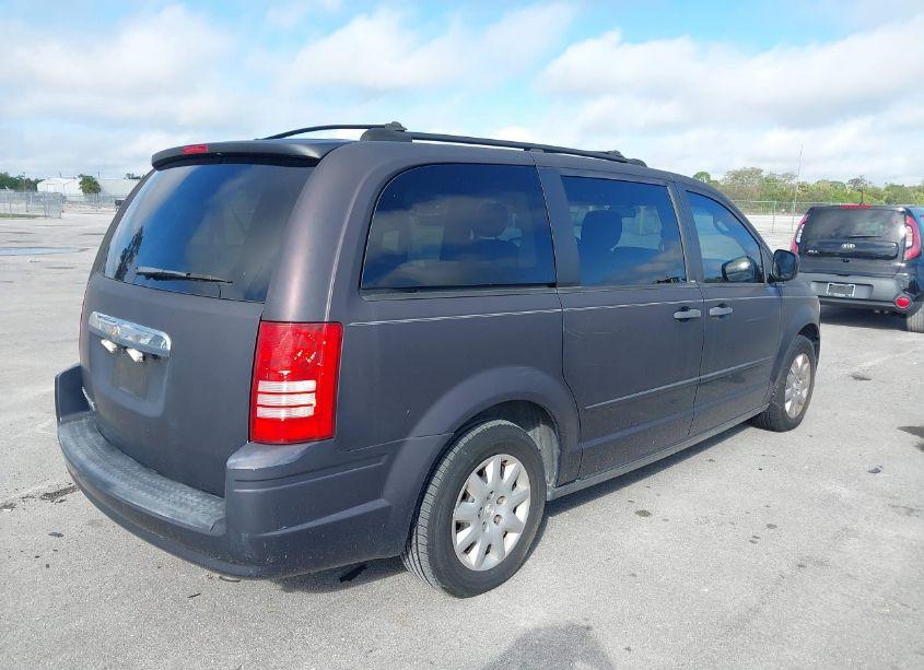 Photo 4 of 2008 Chrysler Town & COUNTRY LX (VIN 2A8HR44H38R756917)