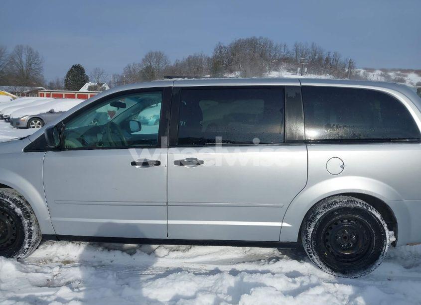 Photo 14 of 2008 Chrysler Town & COUNTRY LX (VIN 2A8HR44H38R768226)