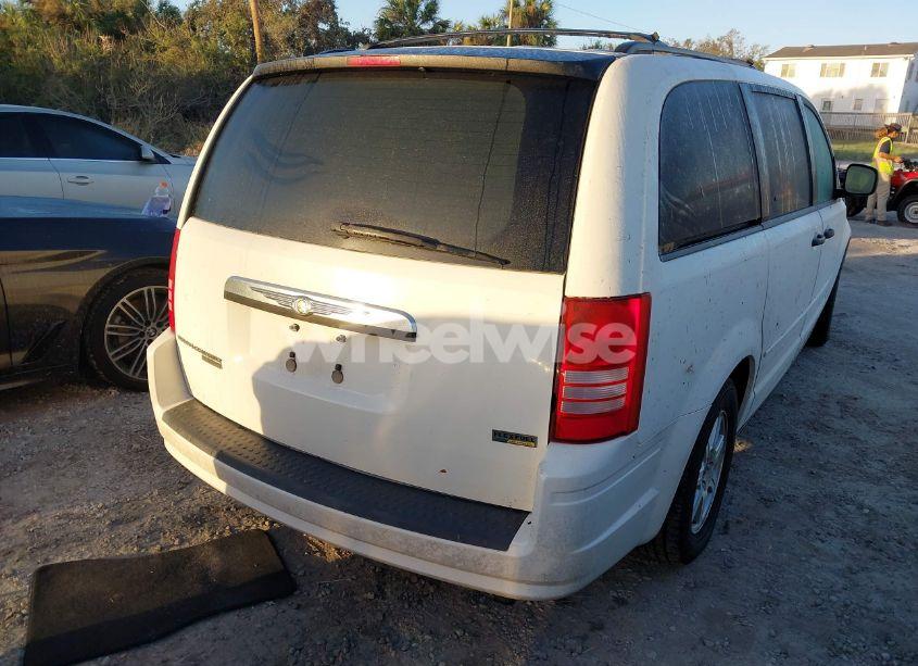 Photo 4 of 2008 Chrysler Town & COUNTRY LX (VIN 2A8HR44H48R604970)