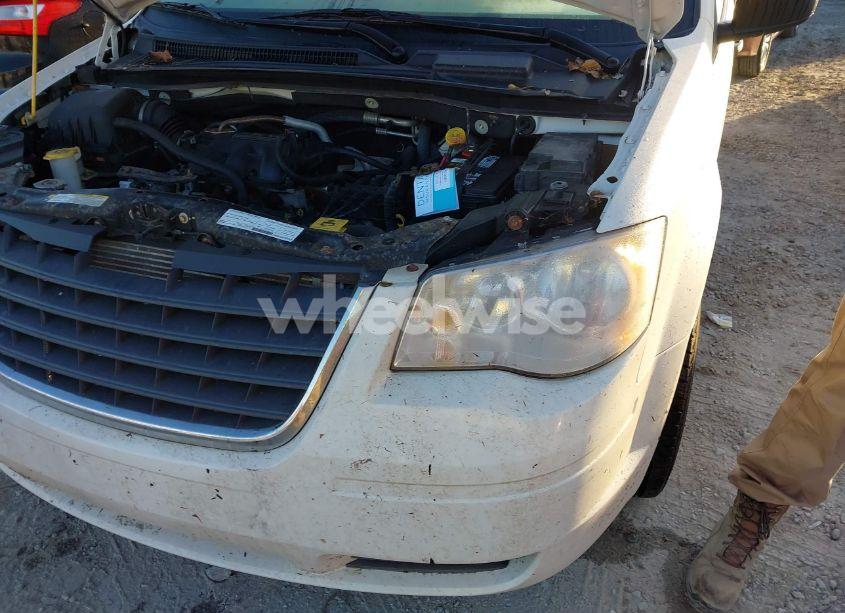 Photo 6 of 2008 Chrysler Town & COUNTRY LX (VIN 2A8HR44H48R604970)