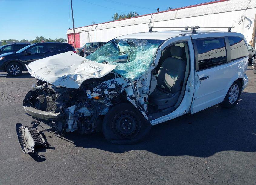 Photo 2 of 2008 Chrysler Town & COUNTRY LX (VIN 2A8HR44H48R721237)