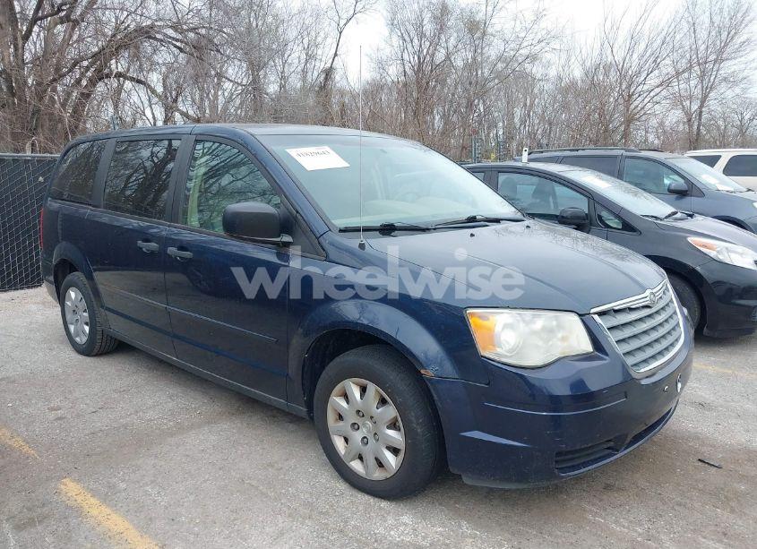 2008 Chrysler Town & COUNTRY LX (VIN 2A8HR44H68R743840) main photo
