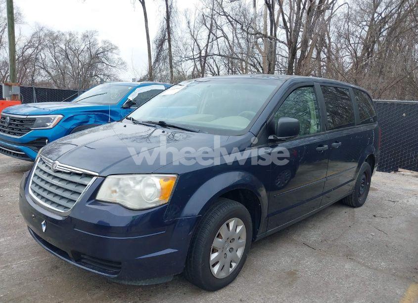 Photo 2 of 2008 Chrysler Town & COUNTRY LX (VIN 2A8HR44H68R743840)