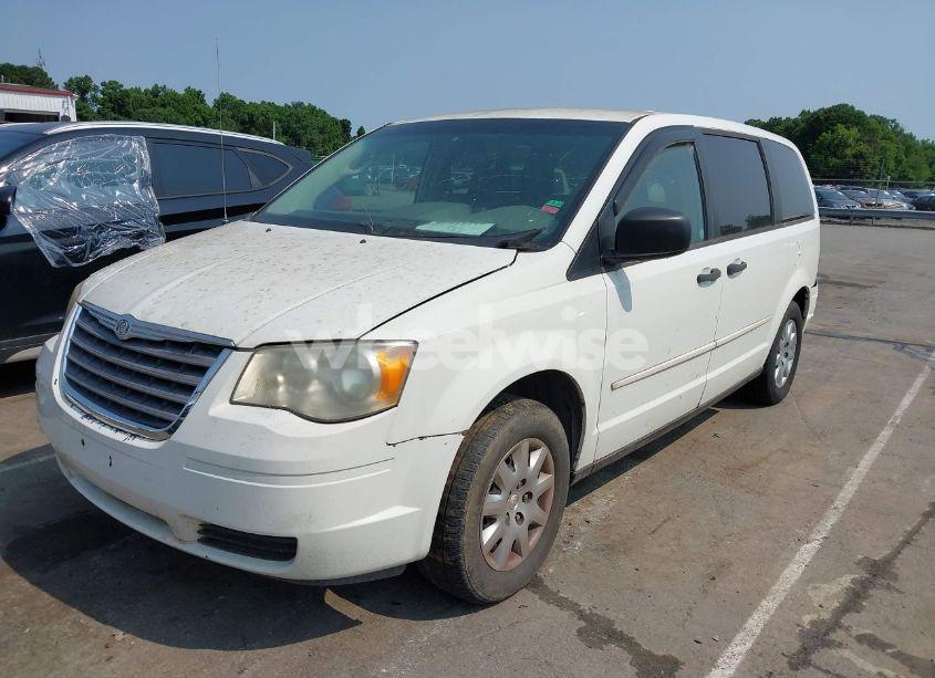 Photo 2 of 2008 Chrysler Town & COUNTRY LX (VIN 2A8HR44H68R748665)
