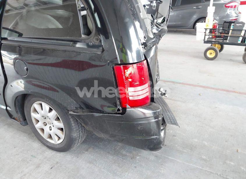 Photo 6 of 2008 Chrysler Town & COUNTRY LX (VIN 2A8HR44H78R618457)