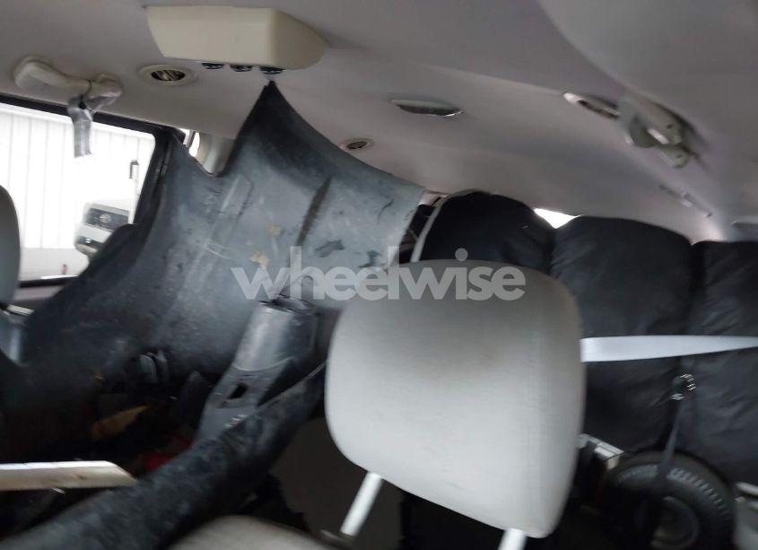 Photo 8 of 2008 Chrysler Town & COUNTRY LX (VIN 2A8HR44H78R618457)