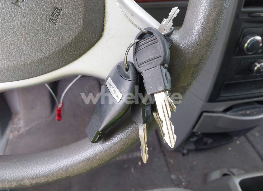 Photo 11 of 2008 Chrysler Town & COUNTRY LX (VIN 2A8HR44H78R678786)