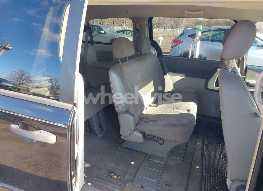 Photo 8 of 2008 Chrysler Town & COUNTRY LX (VIN 2A8HR44H88R840764)