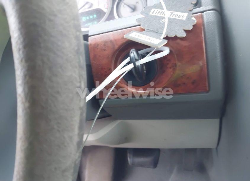 Photo 11 of 2008 Chrysler Town & COUNTRY LX (VIN 2A8HR44H98R139764)