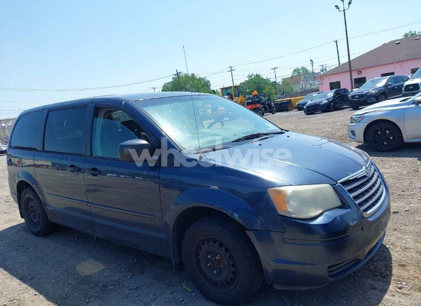 2008 Chrysler Town & COUNTRY LX (VIN 2A8HR44H98R621179) main photo
