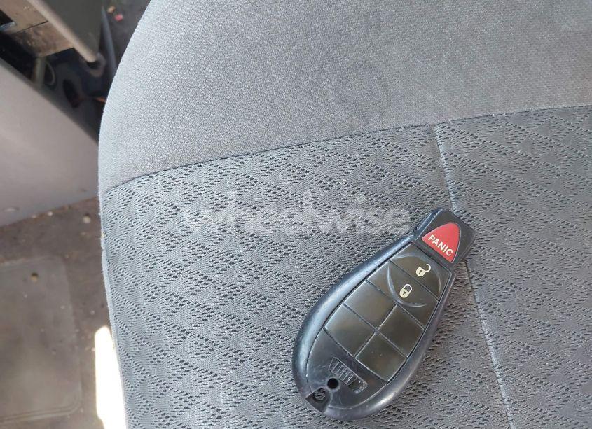 Photo 11 of 2008 Chrysler Town & COUNTRY LX (VIN 2A8HR44H98R621179)