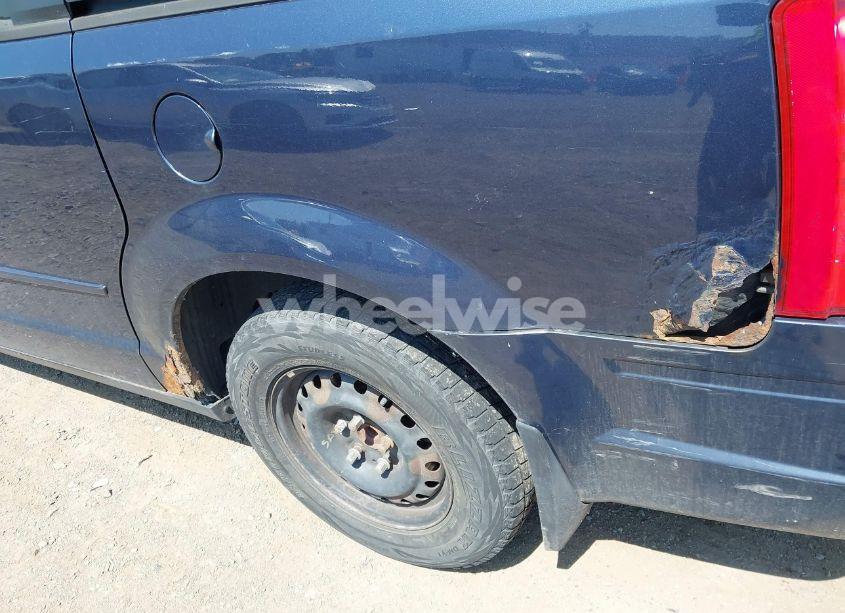 Photo 6 of 2008 Chrysler Town & COUNTRY LX (VIN 2A8HR44H98R621179)