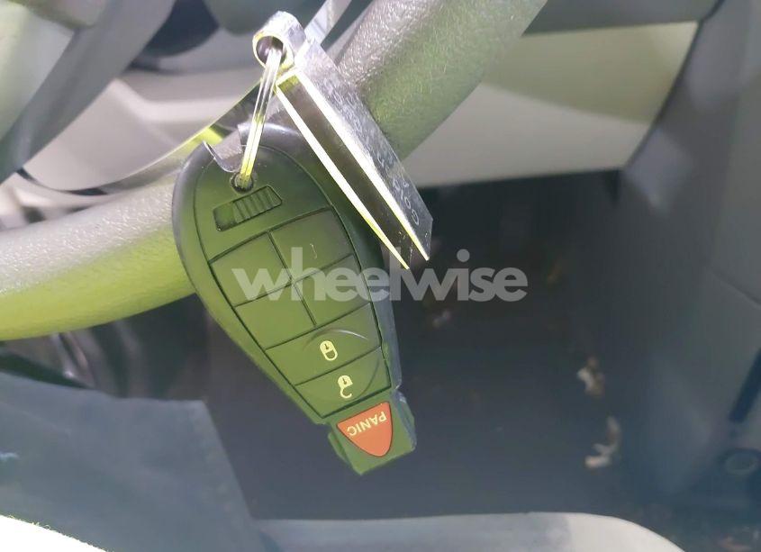 Photo 11 of 2008 Chrysler Town & COUNTRY LX (VIN 2A8HR44H98R750801)