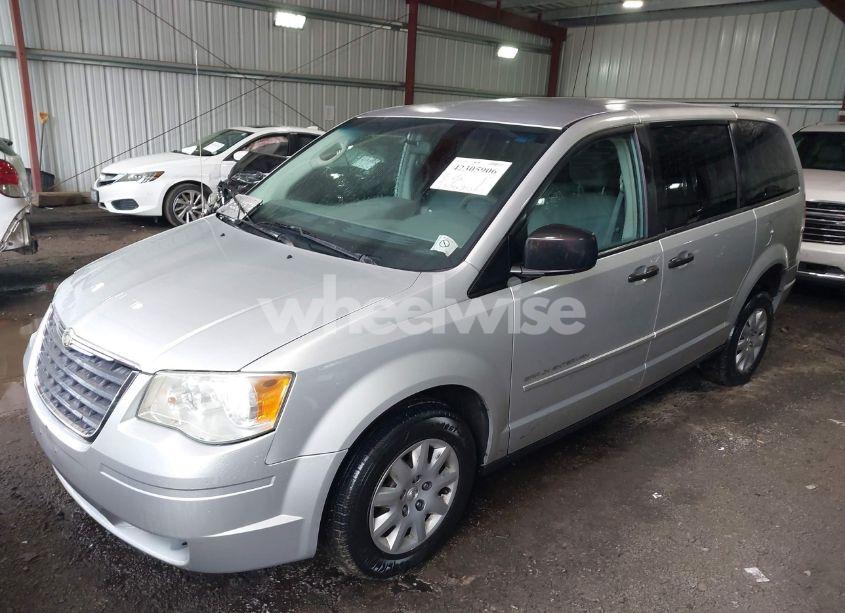 Photo 2 of 2008 Chrysler Town & COUNTRY LX (VIN 2A8HR44H98R750801)