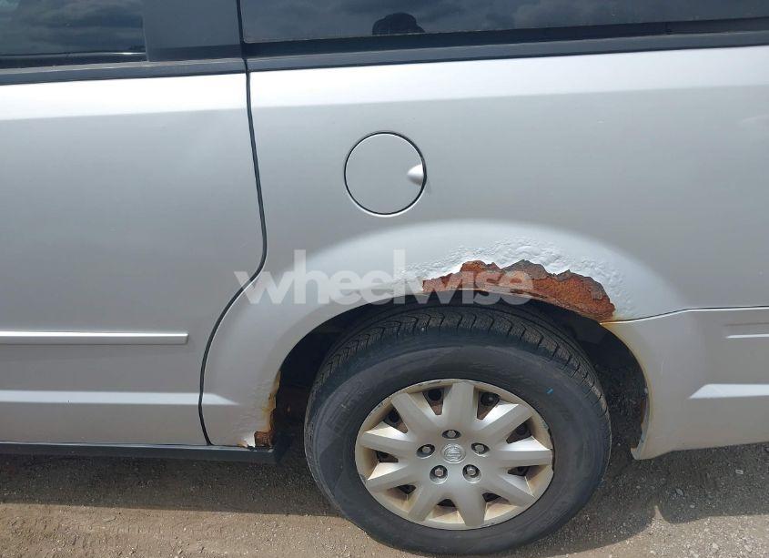 Photo 6 of 2008 Chrysler Town & COUNTRY LX (VIN 2A8HR44H98R844953)