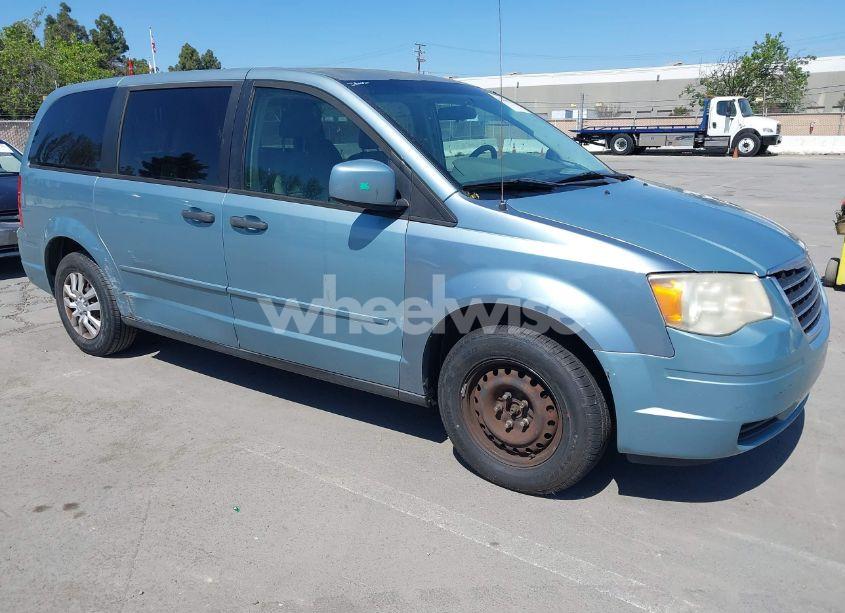 2008 Chrysler Town & COUNTRY LX (VIN 2A8HR44HX8R150286) main photo