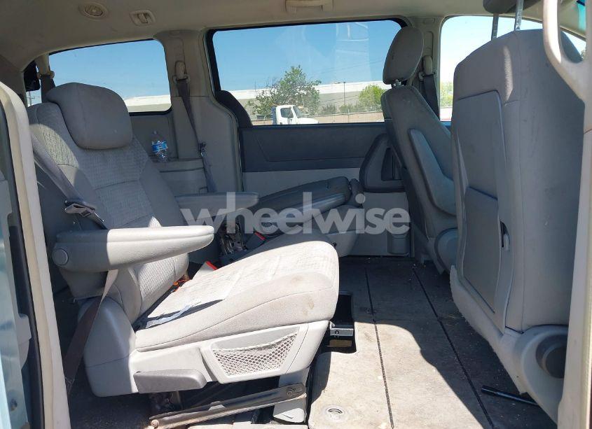 Photo 8 of 2008 Chrysler Town & COUNTRY LX (VIN 2A8HR44HX8R150286)