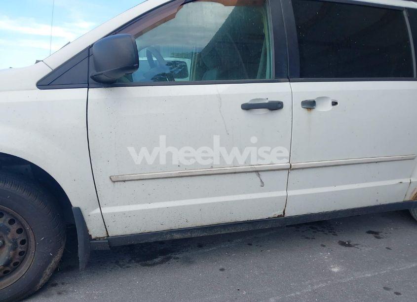 Photo 16 of 2008 Chrysler Town & COUNTRY LX (VIN 2A8HR44HX8R665966)